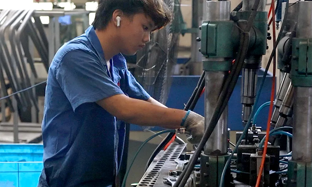 CBIES ESG REPORT:Green manufacturing builds a low-carbon world CBIES ESG REPORT:Green manufacturing builds a low-carbon world