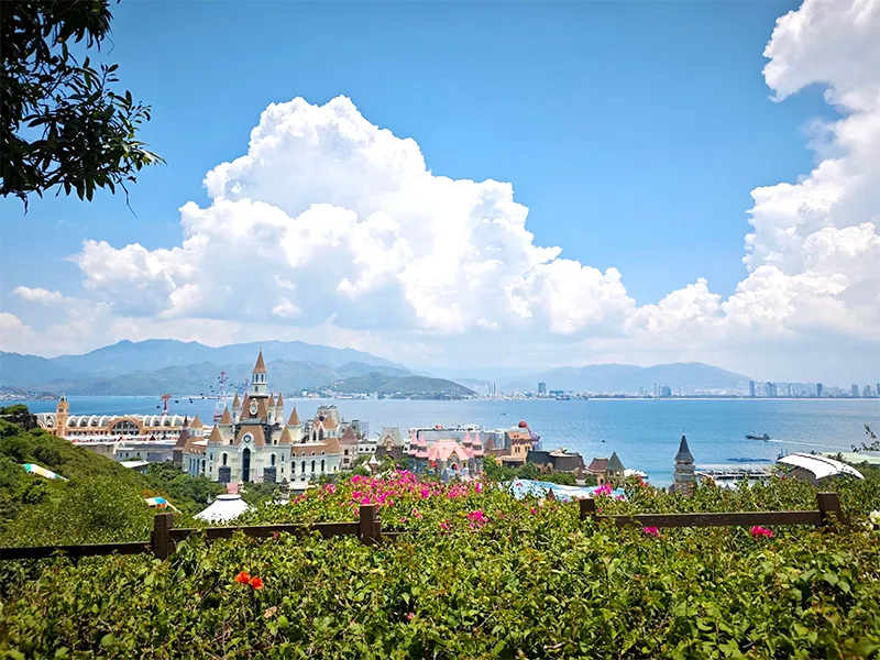 ESG Cares for Employees: A Trip to Vietnam