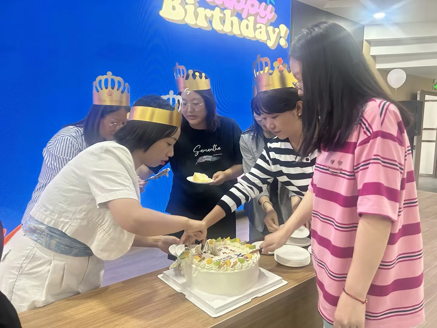 CBIES 2024 Q3 Birthday Celebration: Heartwarming Moments, Strengthening Team Spirit!