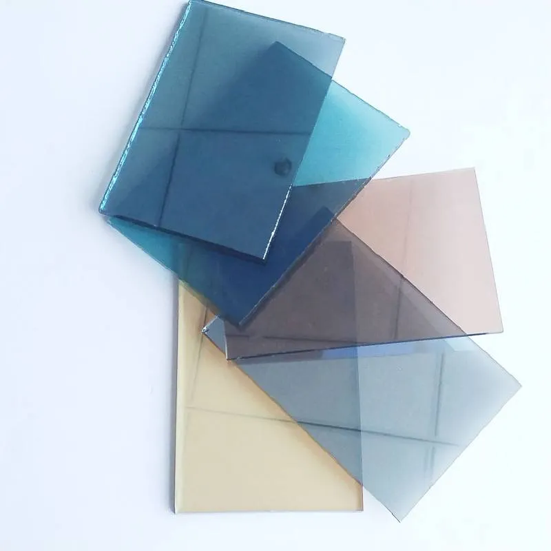Elegant Variations of Fluted Glass Color for Sophisticated Interiors Elegant Variations of Fluted Glass Color for Sophisticated Interiors