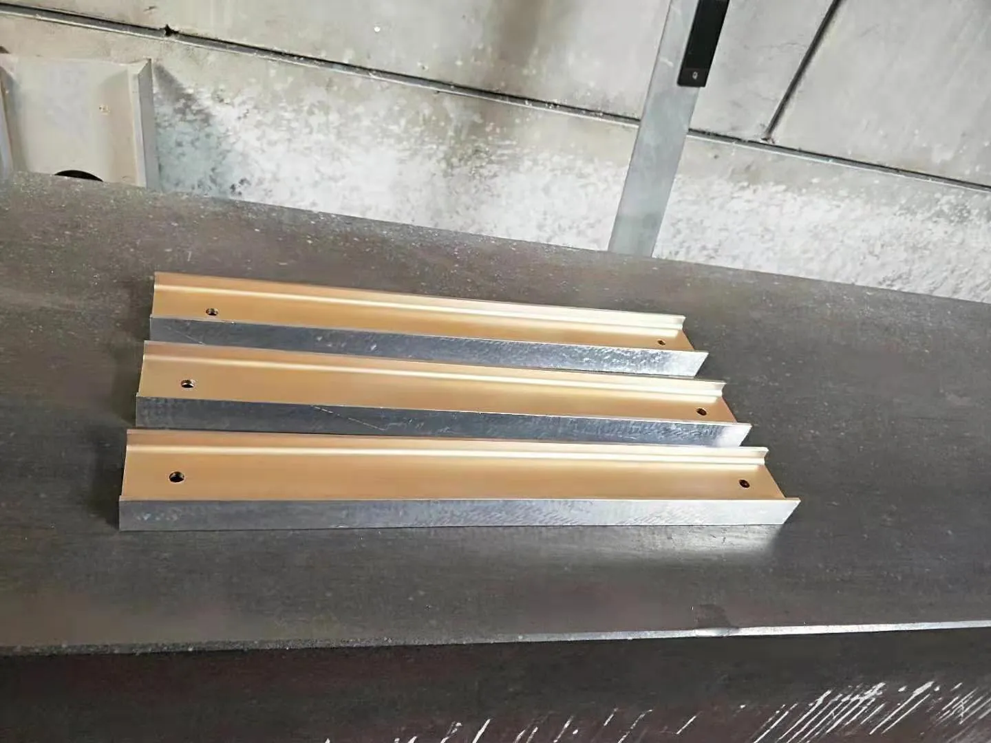 How Customization Drives Wholesale Success in Parallel Rulers