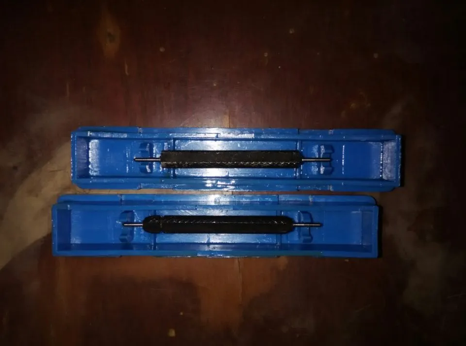 Small Hole Gauge Use in Aerospace Component Testing​