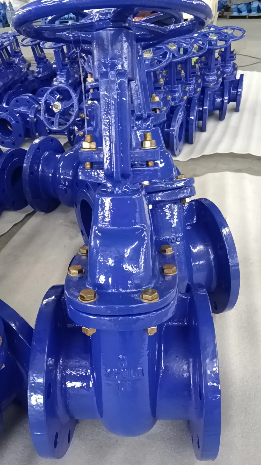 Control Flow with High-Quality Gate Valves Control Flow with High-Quality Gate Valves