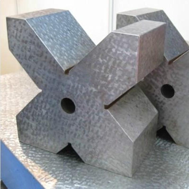 Effective Solutions for Bird Control Using Plastic Anti-Pigeon Spikes for Urban Environments Effective Solutions for Bird Control Using Plastic Anti-Pigeon Spikes for Urban Environments