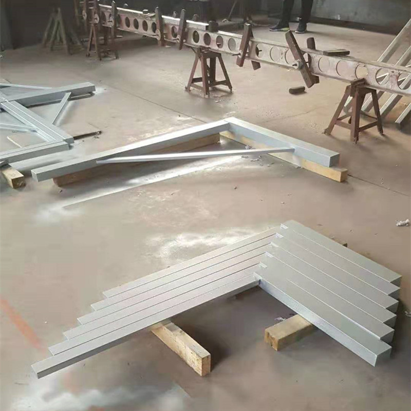 Effective Stainless Steel Bird Spikes for Pigeon Control and Prevention in Urban Areas Effective Stainless Steel Bird Spikes for Pigeon Control and Prevention in Urban Areas