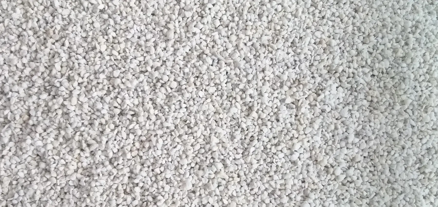 Polished White River Stones for Natural Outdoor Aesthetics and Landscaping Ideas