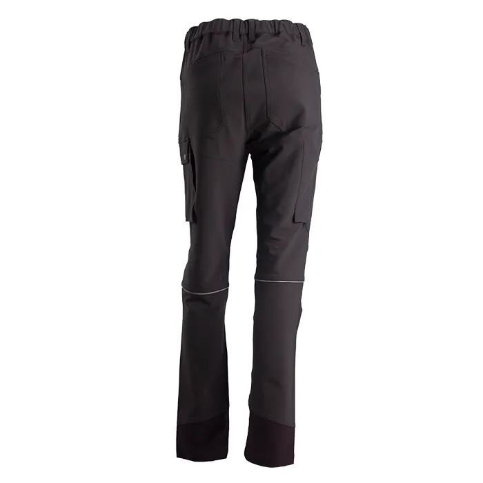 Outdoor Ready: Dog Trainer Pants Built for Rugged Use