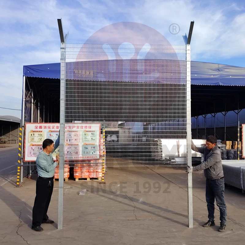 High-Quality Metal Galvanized Fence Posts for Livestock and Agricultural Applications