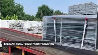 METAL FENCE CONTAINER LOADING