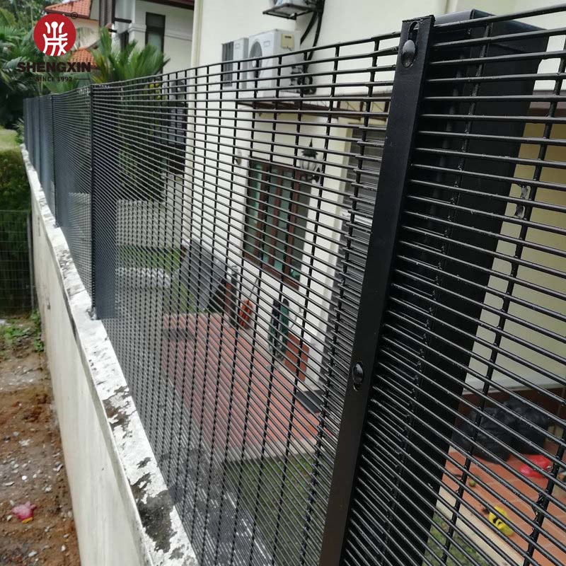 Power Coated High Security 358 Anti-Climb Mesh Fence for Airport