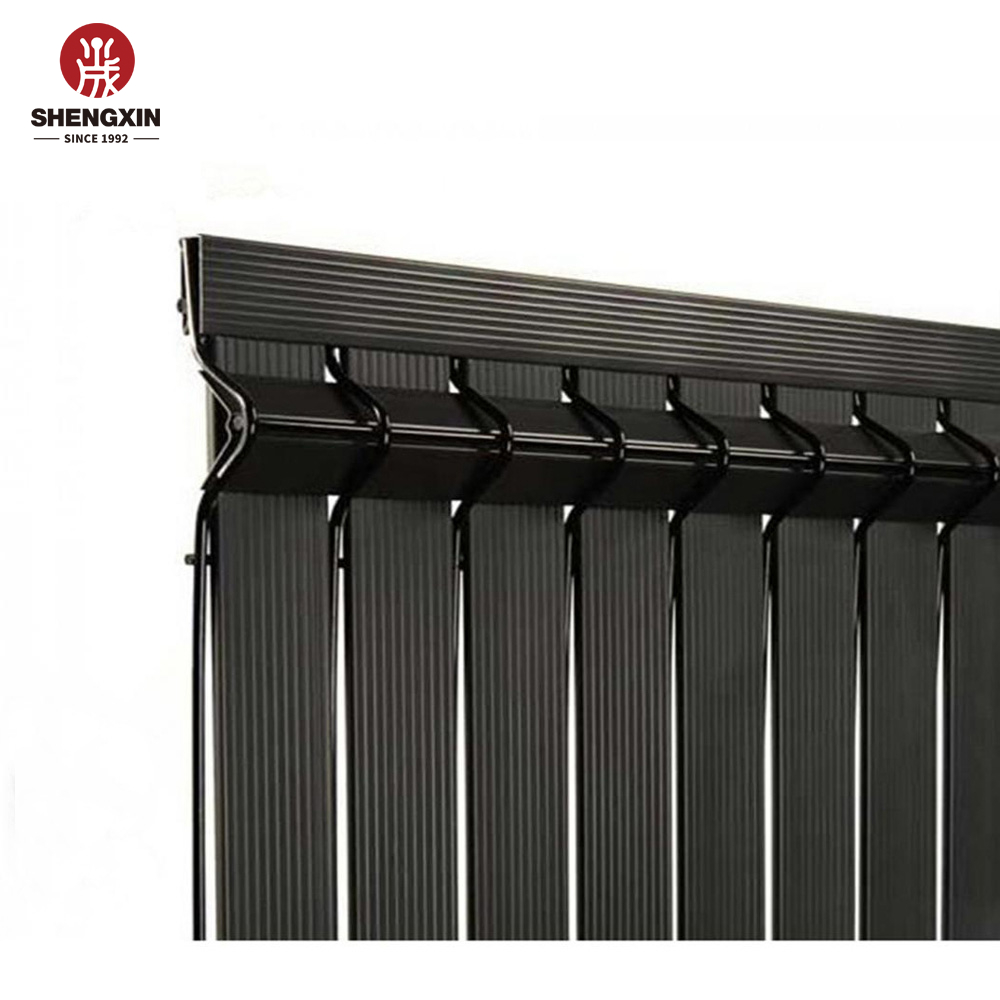 3D Curved Welded Wire Mesh Garden Fence with PVC Slats