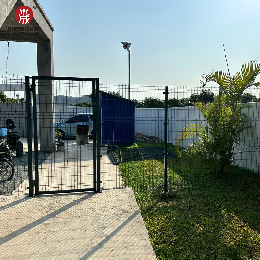 gate latch chain link fence manufacturer