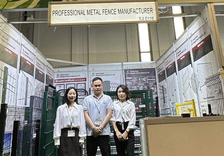 Suppliers of Durable Galvanized Steel Fencing for Residential and Commercial Needs