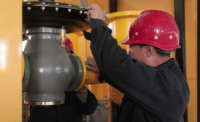 Precision Voltage Regulator for Enhanced Stability and Performance in Electronic Applications