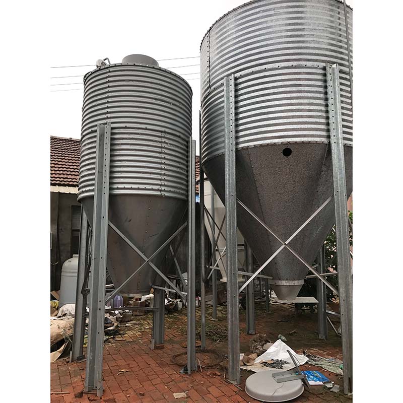 pig farrowing pens
