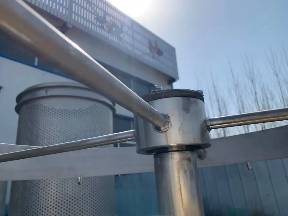 Designing Innovative and Sustainable Transport Solutions for the Welfare of Chickens and Poultry