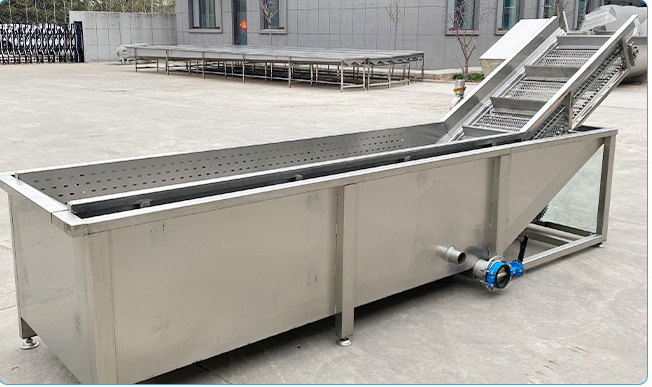 Top vacuum packaging machine manufacturers for high-quality food preservation and storage solutions.