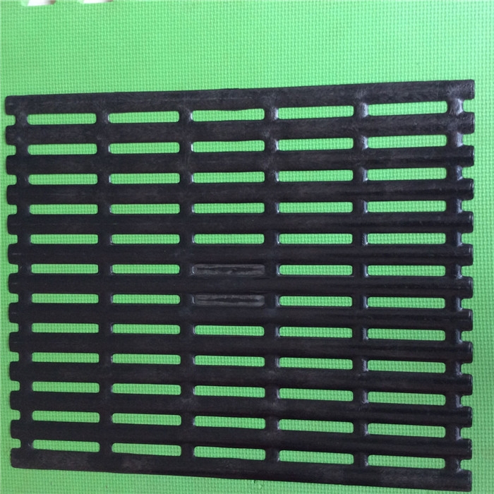 Innovative Designs in Poultry Laying Cages for Enhanced Egg Production Efficiency