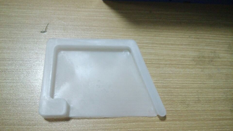 Innovative Egg Collection System for Hassle-Free and Efficient Farming Operations