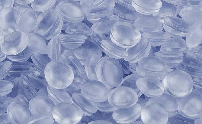 Exploring the Natural Benefits and Applications of Dye Indigo Plant Products in Sustainable Fashion