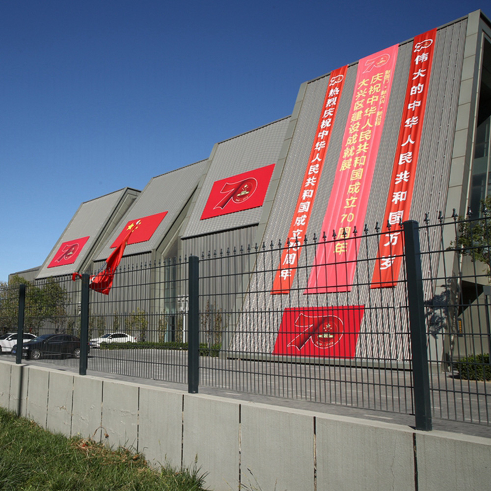 Creating a Boundary with Fences and Markers for Better Land Management