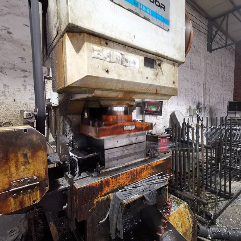 colored roofing nails