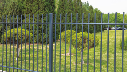 installing welded wire fence