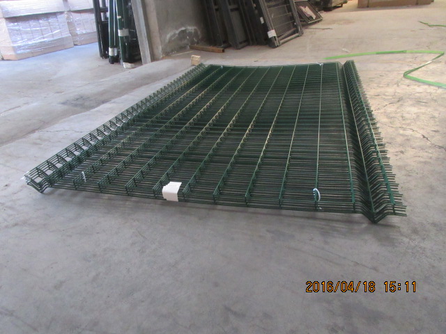 Stylish Closet Organizers Featuring Durable Wire Baskets for Maximum Storage Efficiency