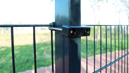 Durable 4x20 Welded Wire Fence for Enhanced Security and Versatile Applications