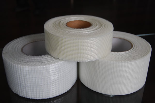 Exploring the Versatile World of Fiberglass Mesh Tape 