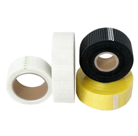 How to Use Spackling Fiberglass Mesh Tape on Curved Walls