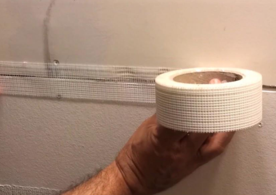 The Versatility of Adhesive Fiberglass Mesh Tape