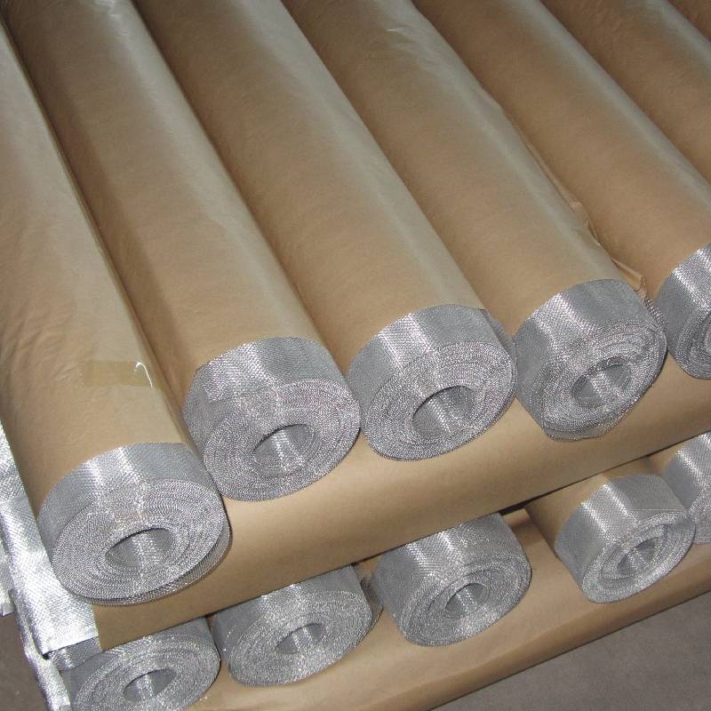 building a chain link fence