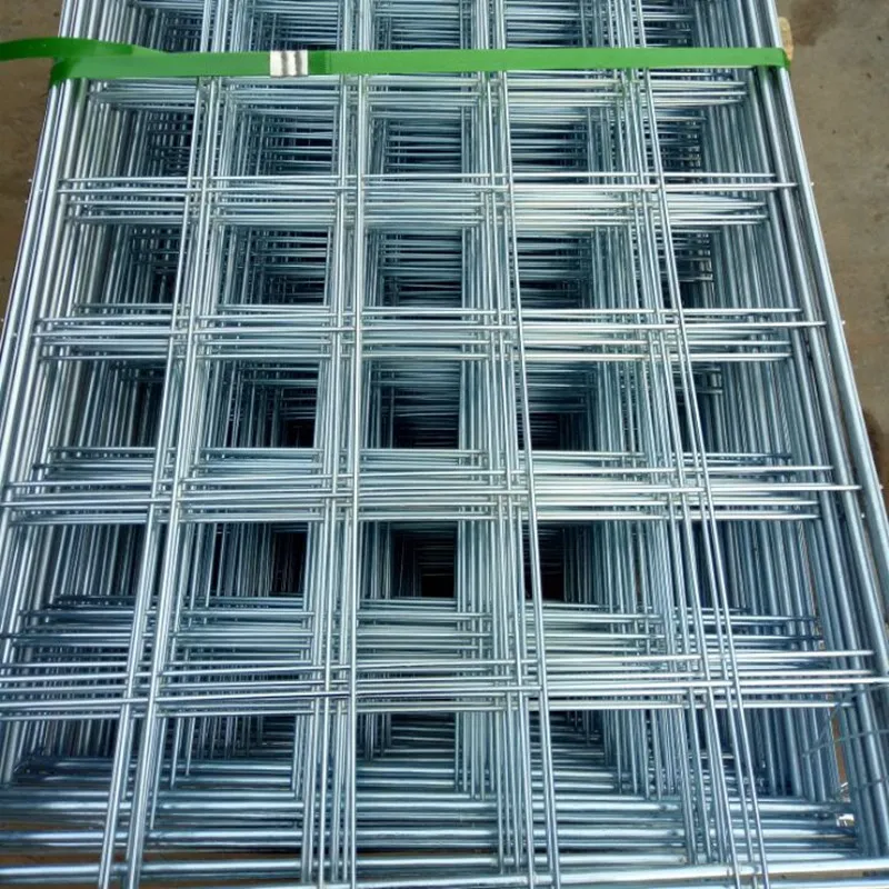 green temporary fence