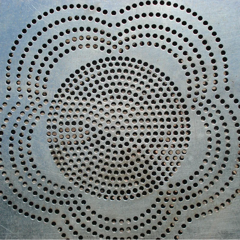 green wire mesh fencing