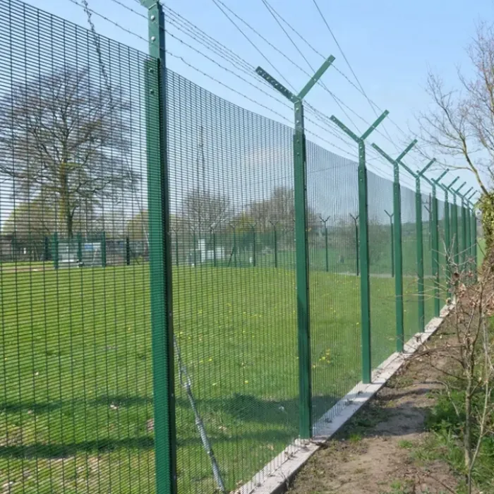 types of fencing wire mesh