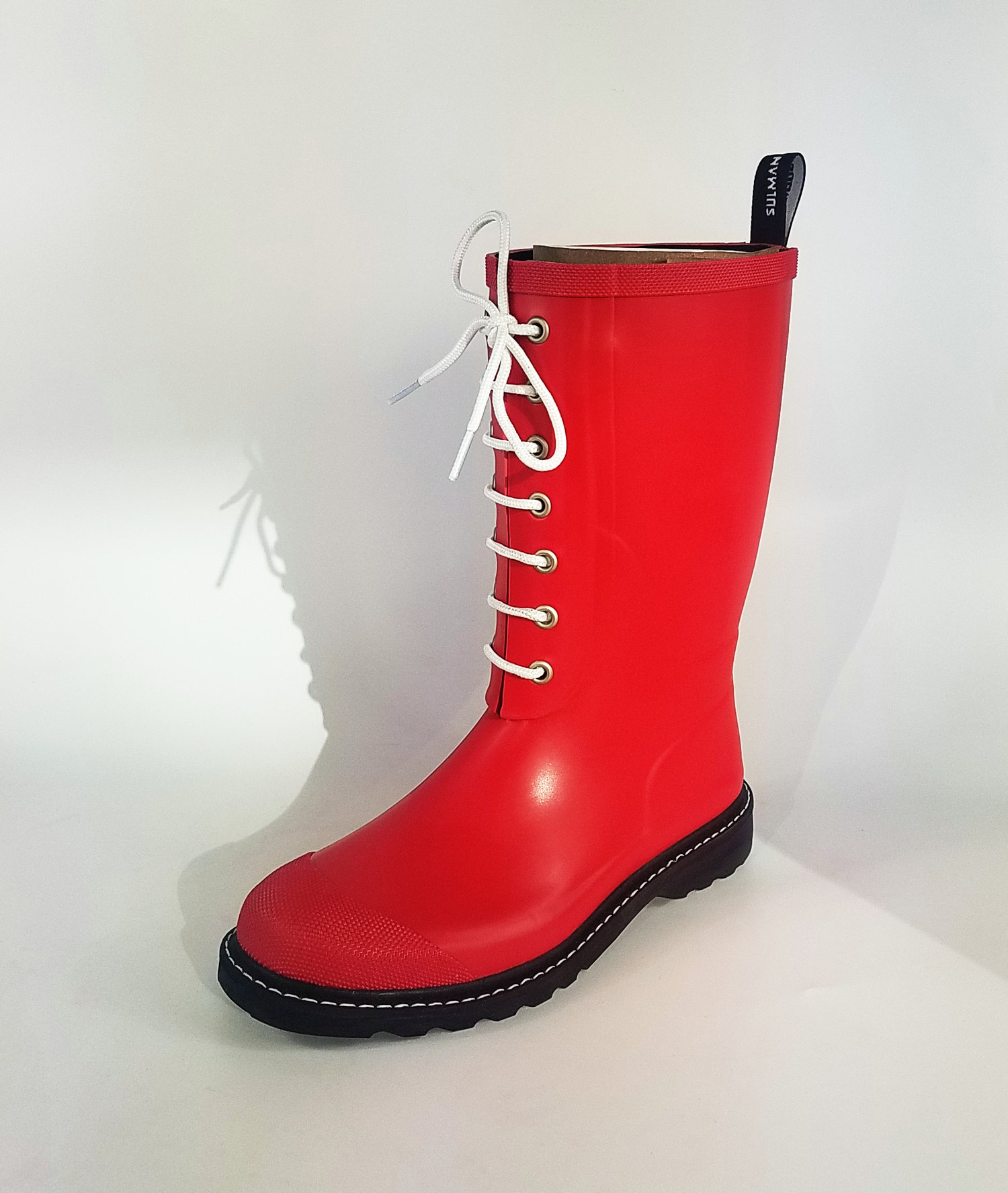 Lace rubber boots are tough and resilient