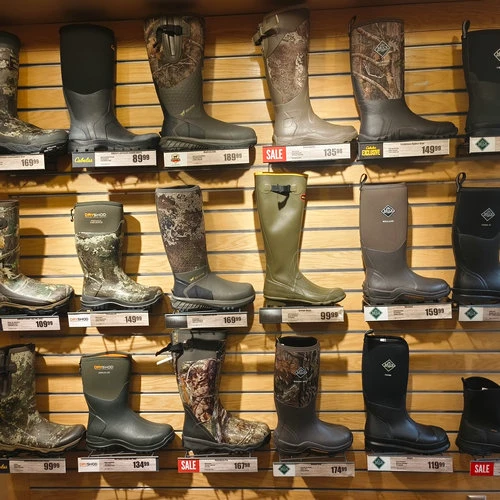 Durable and Stylish Rubber Boots for Active Youth, Perfect for Outdoor Adventures and Activities