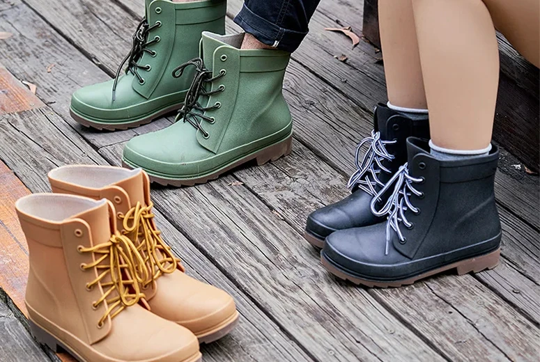 Stylish and Comfortable Women's Waterproof Rubber Boots for All Weather Conditions