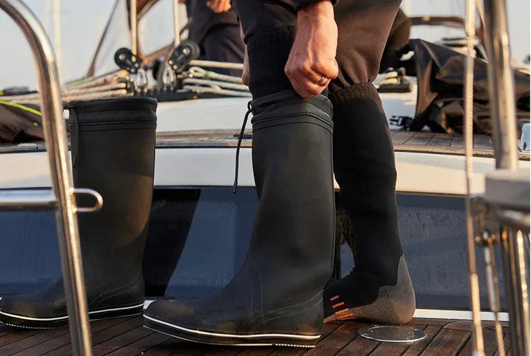 Essential Camouflage Rubber Boots for Outdoor Enthusiasts