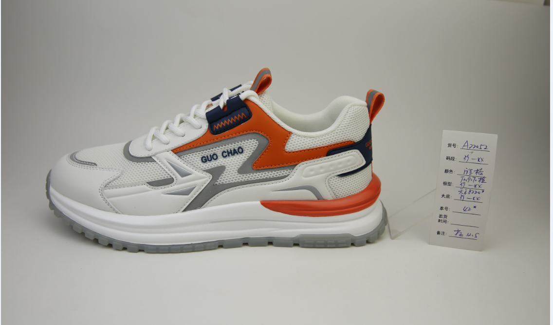 Men's Waterproof Green Rain Boots for Outdoor Activities and Wet Weather Exploration