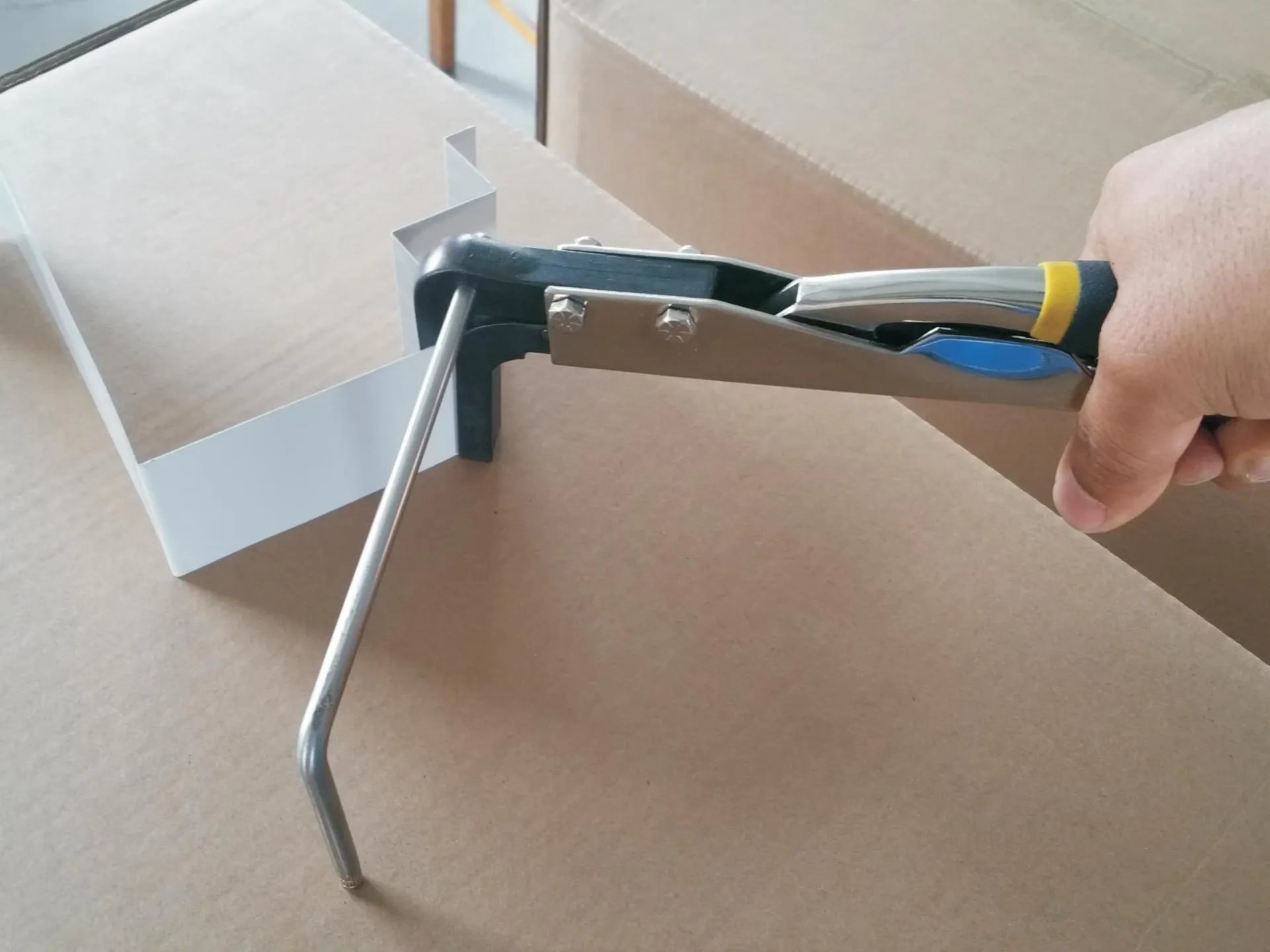 Pulongte 3D Channel Letter Penguin Metal Bending Machine Model 8cm High Angle/Arc Folding Wrench Moulding/Cutting Processing