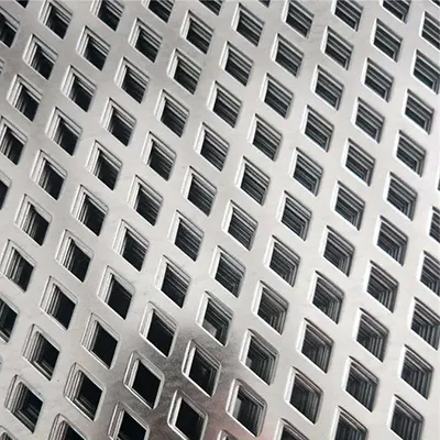 तार जाल बाड़ निर्माता।