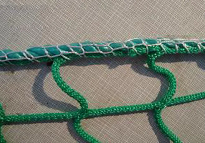 what does overlock stitch look like