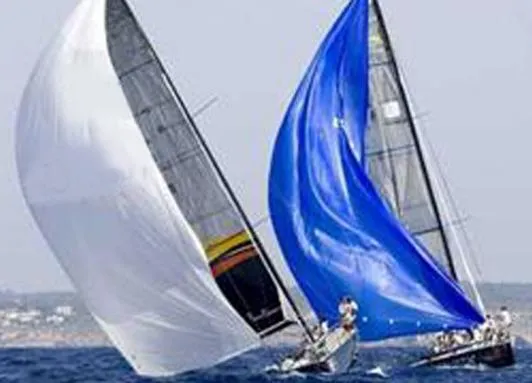 Machine for sewing leather handbags to improve efficiency and quality of production.