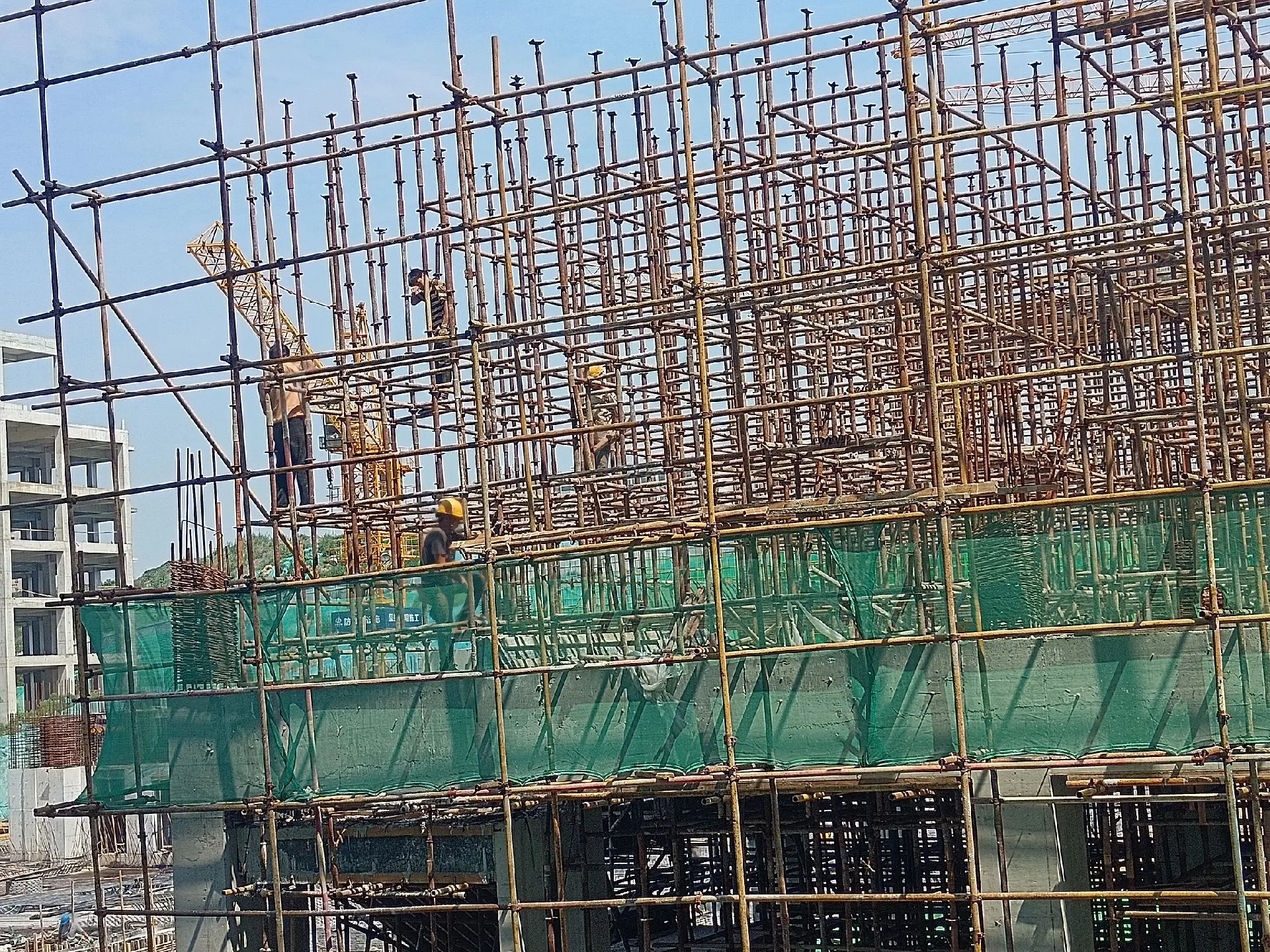 Manufacturer of Edge Formwork Solutions for Concrete Slabs and Construction Applications