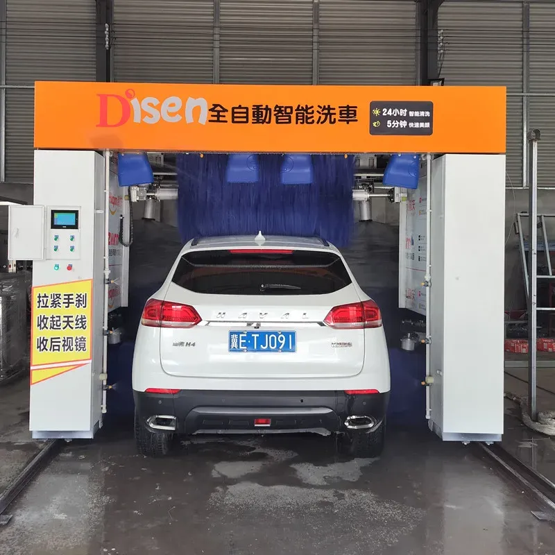 truck washing services for heavy-duty vehicles and commercial fleets