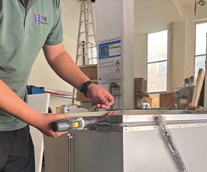 Creating a Customized Spark Testing Environment for Efficient Machine Learning Performance Evaluation