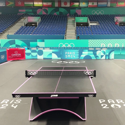 Whether you are outfitting a professional sports facility, a community gym, or a home training space, the Enlio sports floor is the ideal choice for those who demand quality and performance. Its sleek design and advanced technology make it a standout option for any indoor sports environment, providing a perfect blend of functionality and aesthetics.