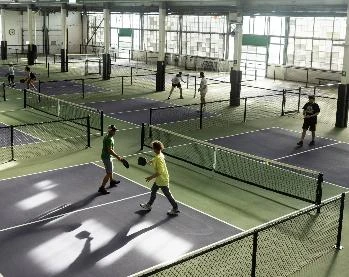 How to Find the Perfect Pickleball Court for Your Backyard